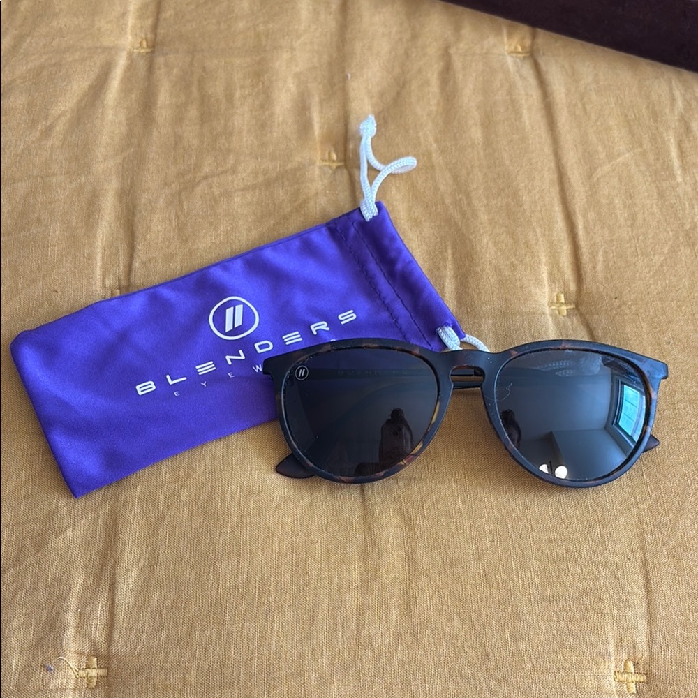 Blenders Black Tortoise Sunglasses with Case